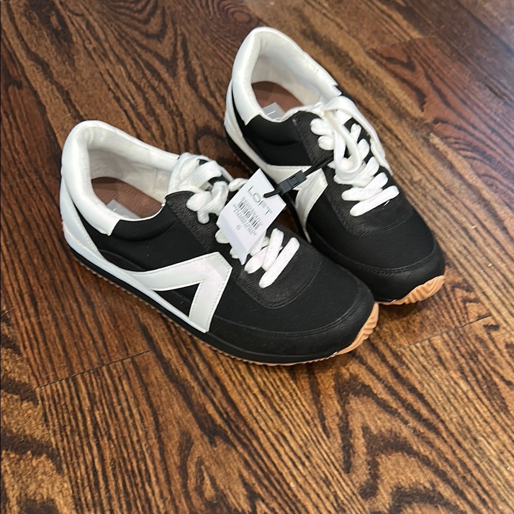 Black and White Sneakers women size 6
